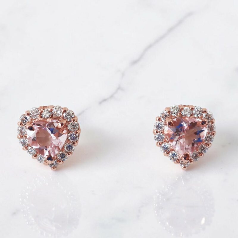 ハートのモルガナイトのピアス